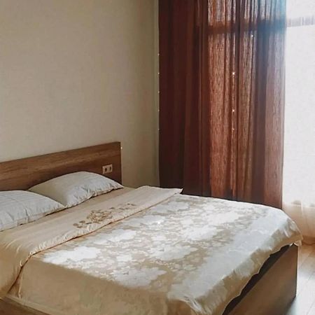 Tikas Home Апартаменты Tbilisi Luaran gambar