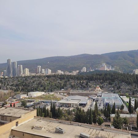 Tikas Home Апартаменты Tbilisi Bilik gambar
