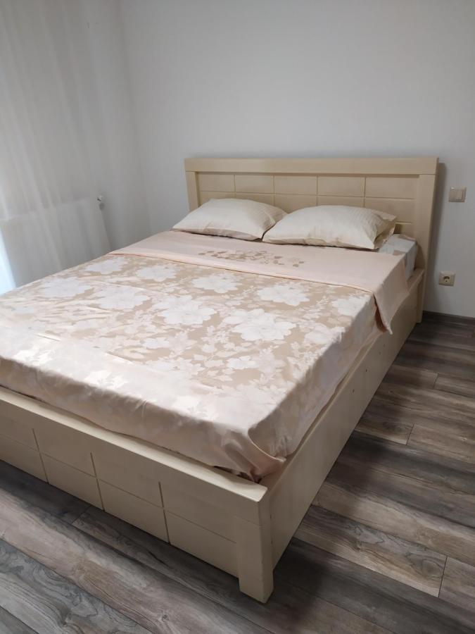 Tikas Home Апартаменты Tbilisi Luaran gambar
