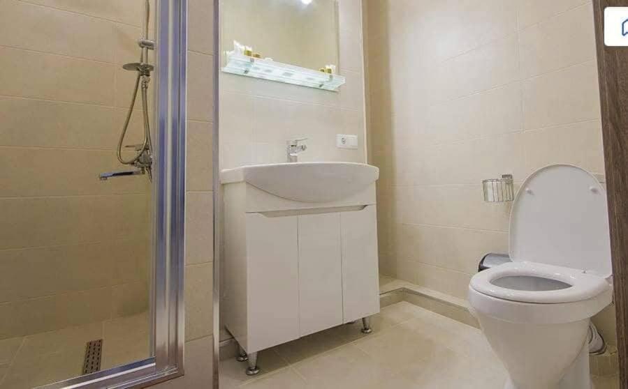 Tikas Home Апартаменты Tbilisi Bilik gambar