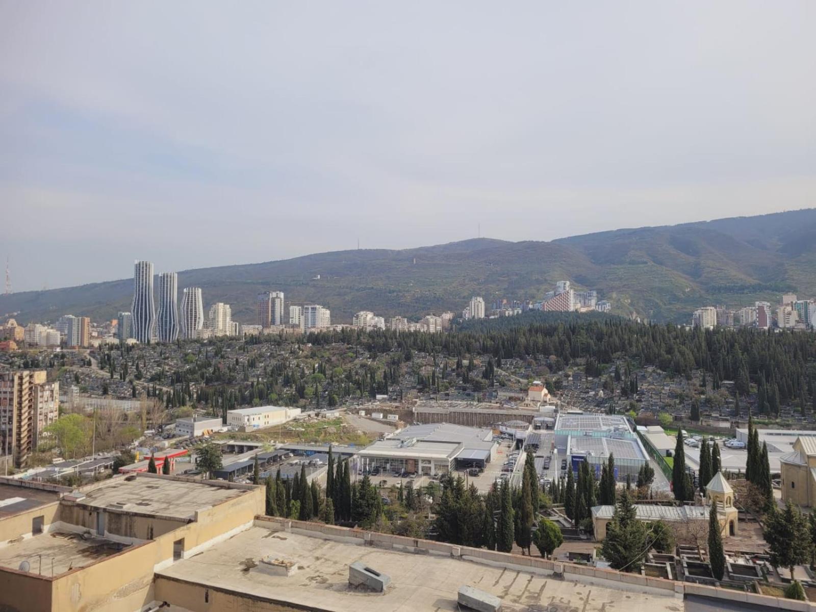 Tikas Home Апартаменты Tbilisi Bilik gambar