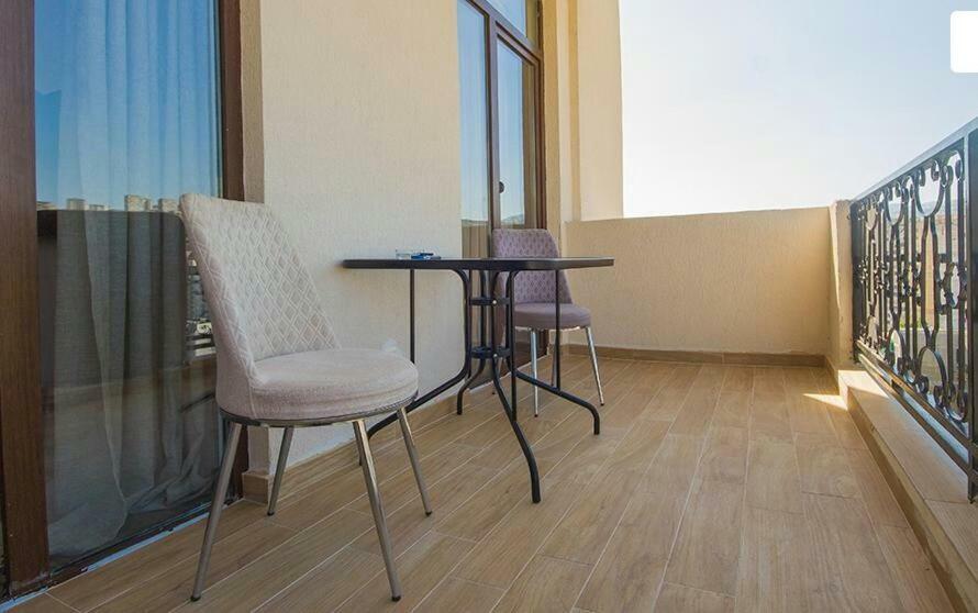 Tikas Home Апартаменты Tbilisi Luaran gambar